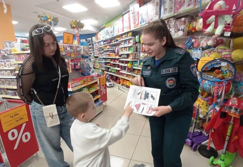 Акция МЧС в торговых центрах Барановичи